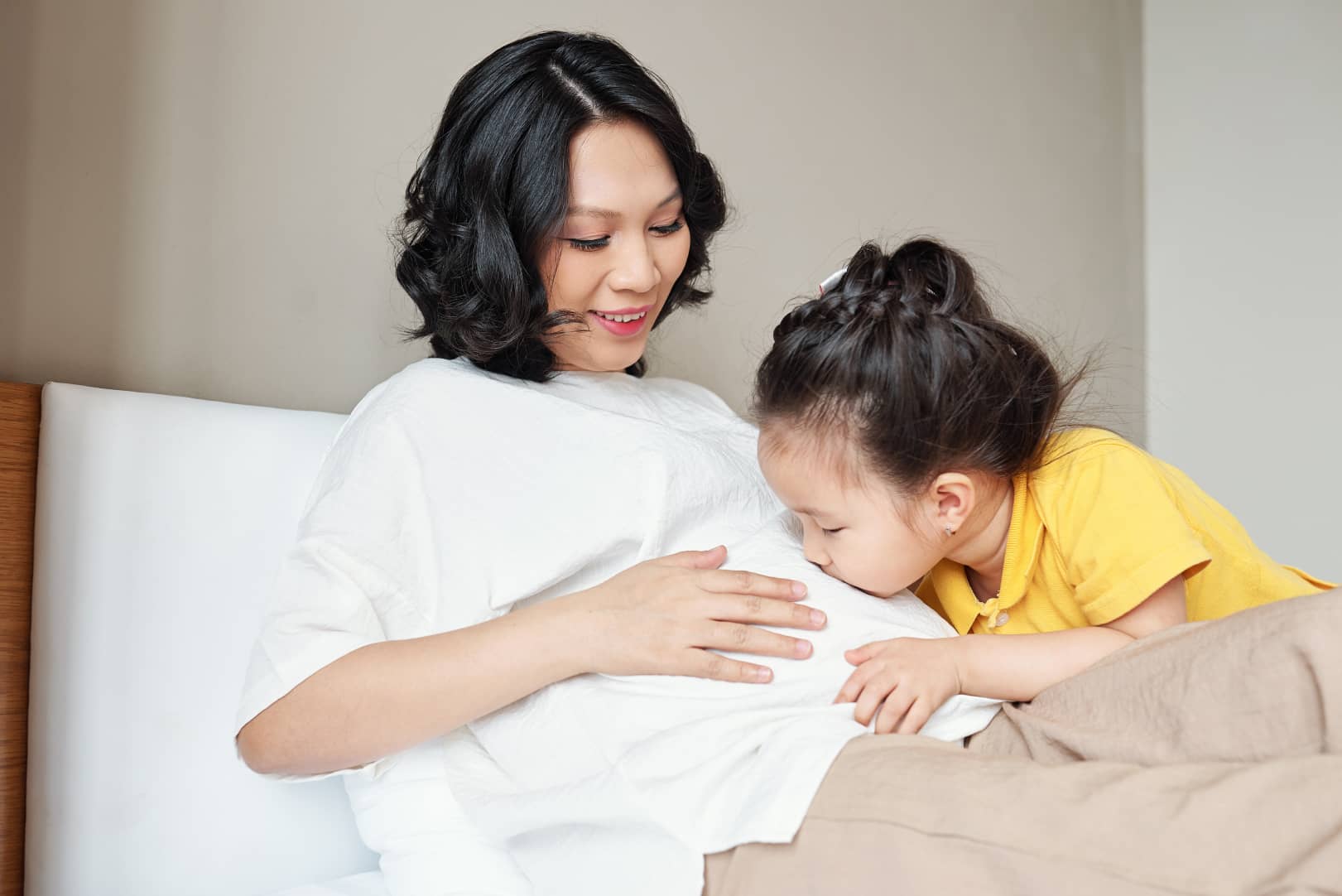 A FEW REASONS TO BECOME A SURROGATE MOTHER